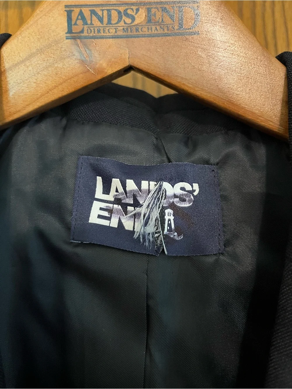 NWOT Lands' End Boys’ Sz 18 Deep Navy Hopsack Blazer with Gold Buttons